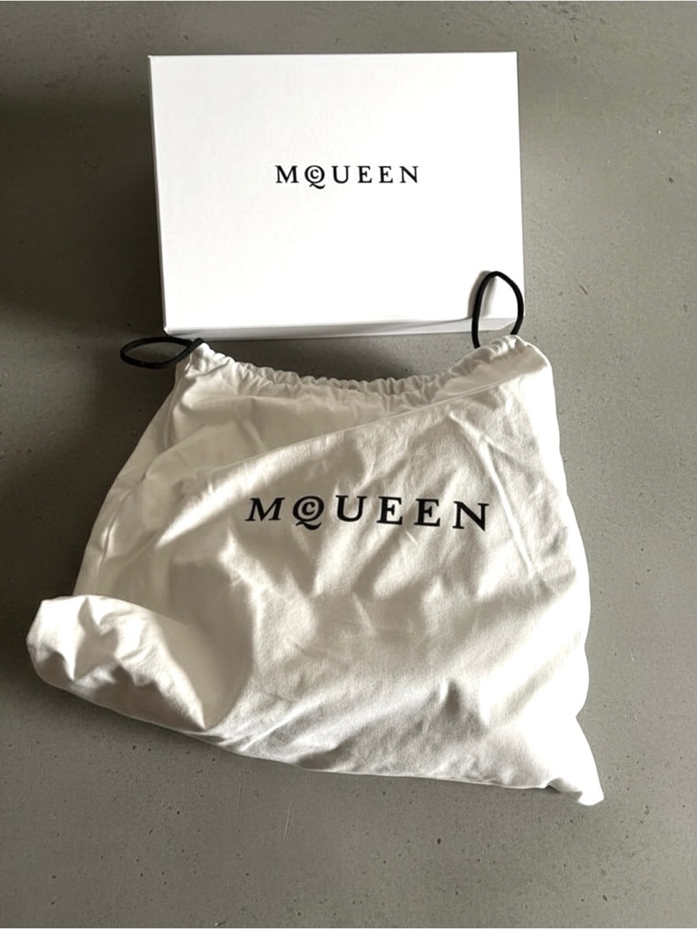 Alexander McQueen Silver Crossbody Bag - Picture 6 of 6